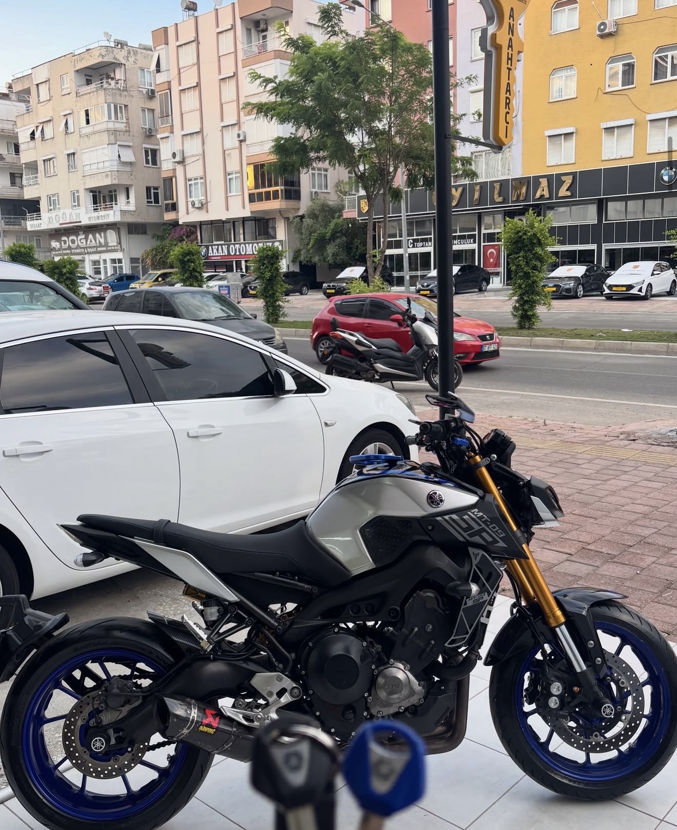 Motosiklet anahtar hizmeti